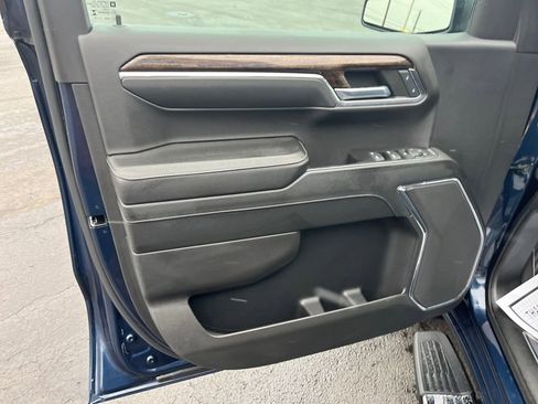 Used 2023 GMC Sierra 1500 SLE image 19