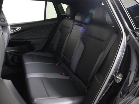 Used 2024 Volkswagen ID.4 Pro S image 33