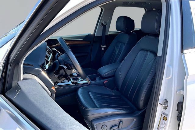 Used 2023 Audi Q5 2.0T Premium Plus w/ Premium Plus Package AWD/4WD image 27