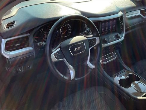 Used 2020 GMC Acadia SLE FWD image 21