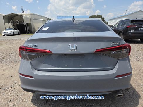 Used 2024 Honda Civic Sport image 7