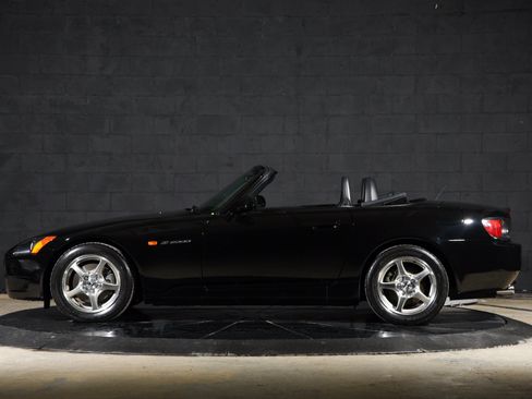 Used 2002 Honda S2000 image 12