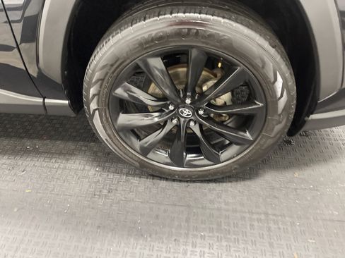 Used 2021 Toyota RAV4 XLE image 28