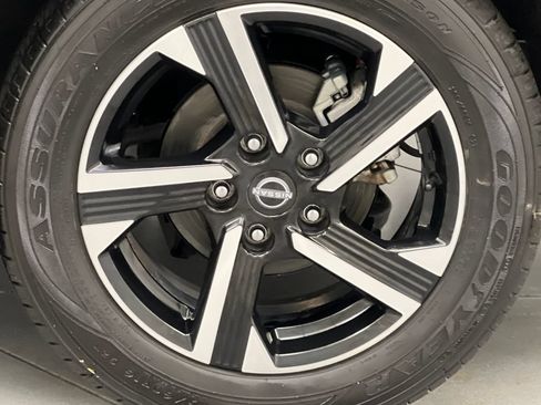 Used 2024 Nissan Sentra SV FWD image 66