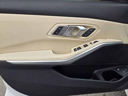 Used 2022 BMW 330e image 16