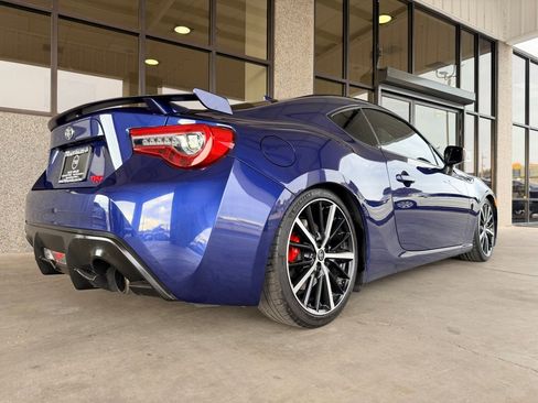 Used 2020 Toyota 86 GT image 32