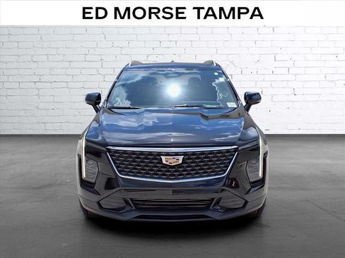 Used 2024 Cadillac XT4 Premium Luxury FWD image 6