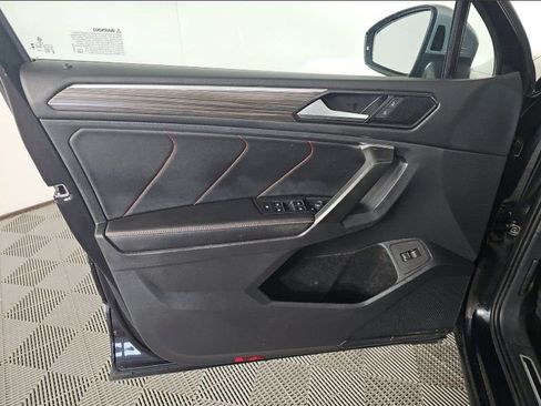 Used 2024 Volkswagen Tiguan Wolfsburg Edition image 27