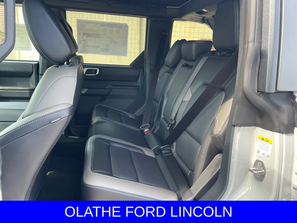 New 2026 Ford Bronco Outer Banks w/ Sasquatch Package AWD/4WD image 16