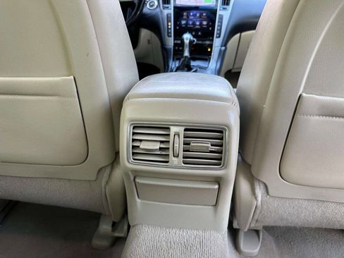 Used 2015 INFINITI Q50 Premium w/ Navigation Package image 20