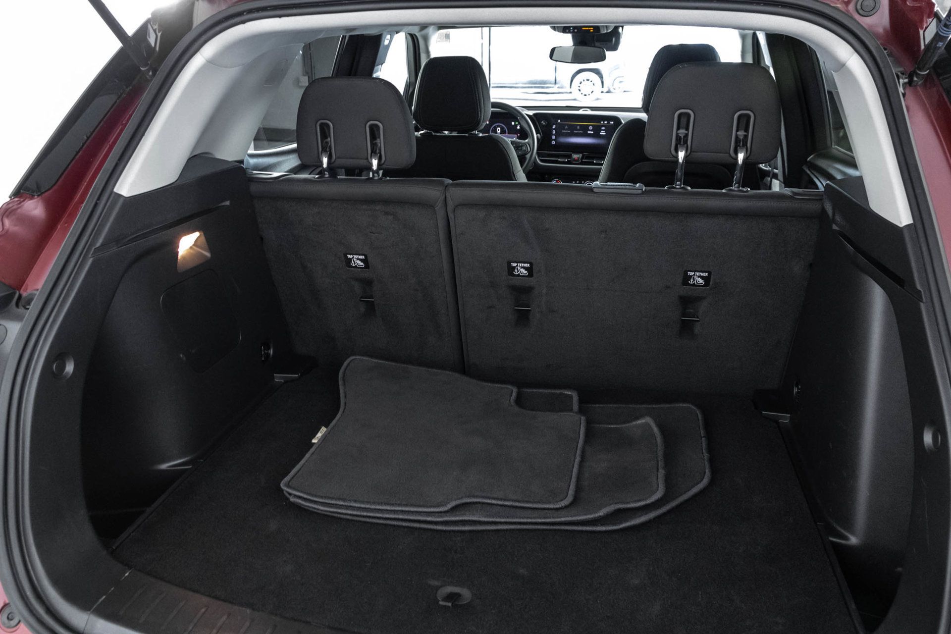 Used 2025 Chevrolet TrailBlazer LT AWD/4WD image 35