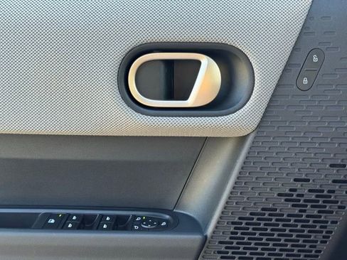 Certified 2025 MINI Cooper S image 11