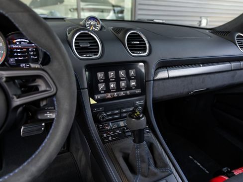 Certified 2025 Porsche 718 Boxster Spyder RS image 37