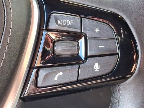 Used 2019 BMW 530i xDrive w/ Convenience Package image 22