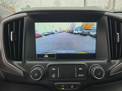 Used 2023 GMC Terrain AT4 image 15