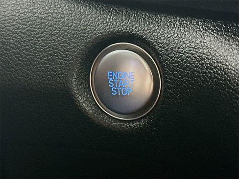 Used 2023 Hyundai Santa Fe SEL w/ Cargo Package image 27