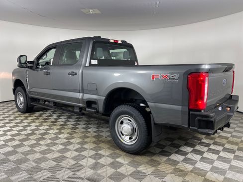 New 2026 Ford F350 XL image 5