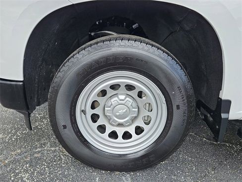 Used 2024 Chevrolet Silverado 1500 W/T w/ WT Value Package image 16