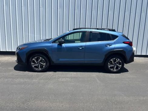 Used 2024 Subaru Crosstrek 2.0i Premium AWD/4WD image 3