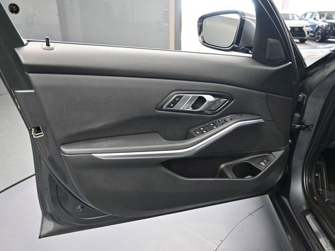 Used 2021 BMW 330i Sedan image 17