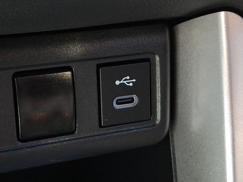 Used 2023 Toyota Corolla Cross LE w/ Moonroof Package image 24