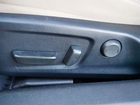 Used 2019 Lexus IS 300 image 15