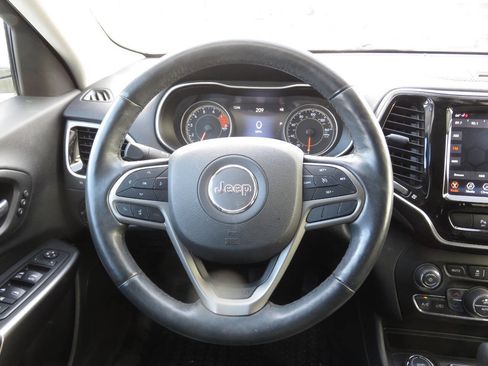 Used 2019 Jeep Cherokee Limited image 13