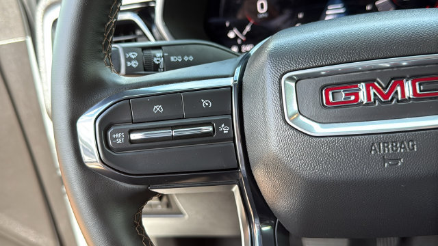 Used 2025 GMC Canyon AT4 w/ Nightfall Edition AWD/4WD image 12