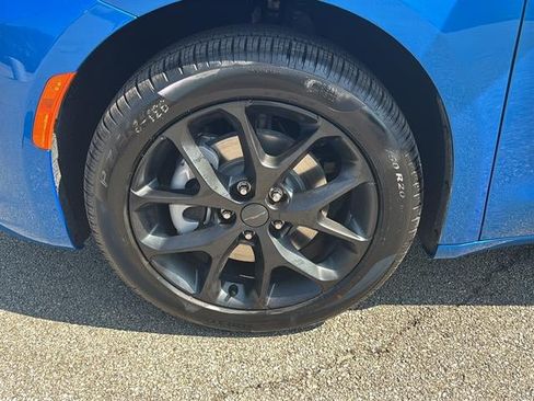 New 2027 Chrysler Pacifica Select AWD/4WD image 10
