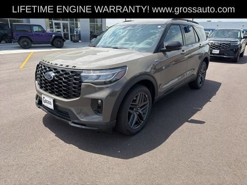 New 2026 Ford Explorer ST-Line w/ ST-Line Street Pack AWD/4WD image 4