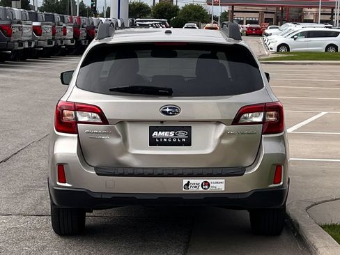 Used 2015 Subaru Outback 2.5i Limited AWD/4WD image 5