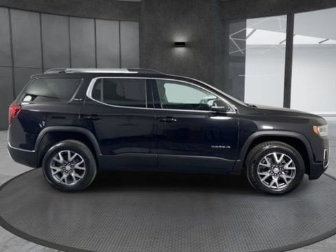 Used 2023 GMC Acadia SLT AWD/4WD image 4