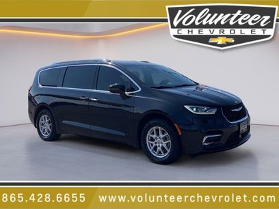 Used 2021 Chrysler Pacifica Touring-L