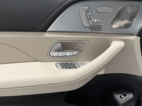 New 2026 Mercedes-Benz GLS 63 AMG 4MATIC image 10