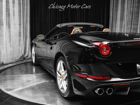 Used 2016 Ferrari California T RWD image 41