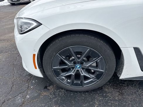 Used 2024 BMW i4 xDrive40i image 33