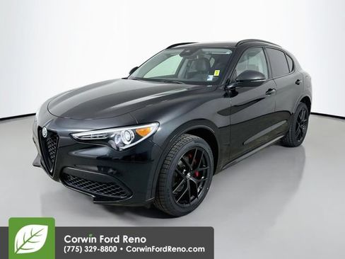 Used 2020 Alfa Romeo Stelvio Ti AWD/4WD image 4