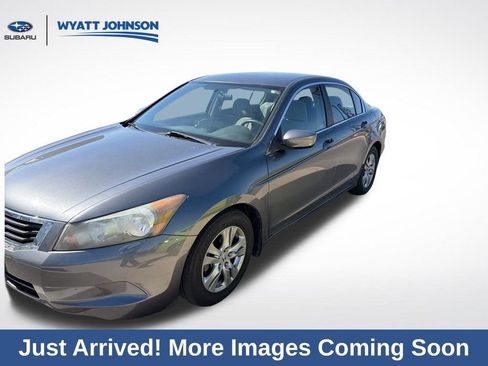 Used 2009 Honda Accord LX-P image 3