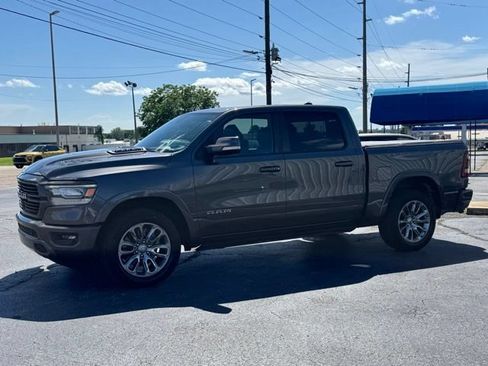 Used 2022 RAM 1500 Laramie w/ Sport Appearance Package AWD/4WD image 3