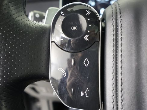 Used 2022 Land Rover Range Rover Sport HSE Silver Edition image 31