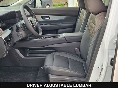 New 2026 Nissan Murano Platinum image 11