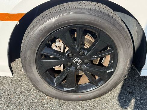 Used 2024 Honda Odyssey Sport image 10