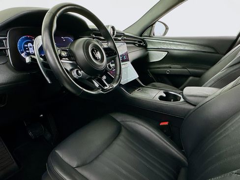 Used 2023 Maserati Grecale Modena image 7