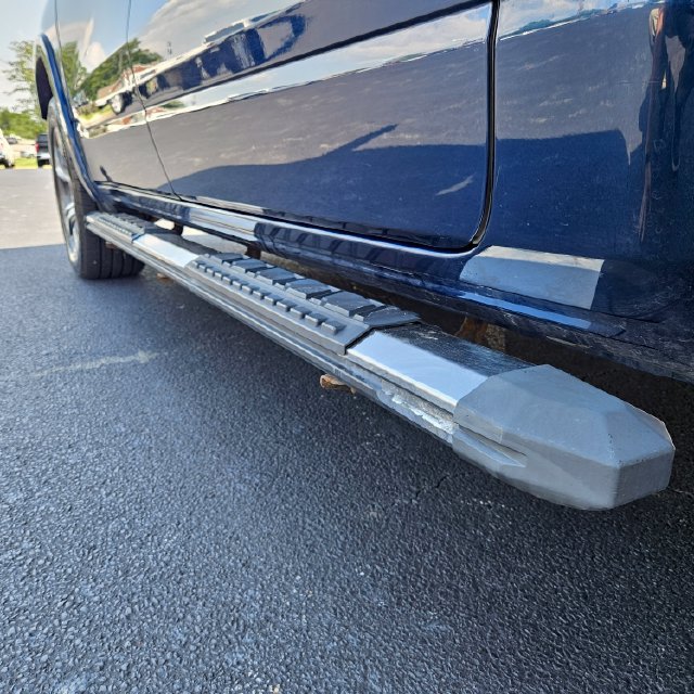 Used 2022 RAM 1500 Laramie AWD/4WD image 10