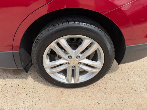 Used 2018 Chevrolet Equinox Premier AWD/4WD image 20