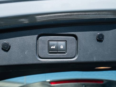 Used 2022 Nissan Pathfinder Platinum w/ Lighting Package (N93) image 54
