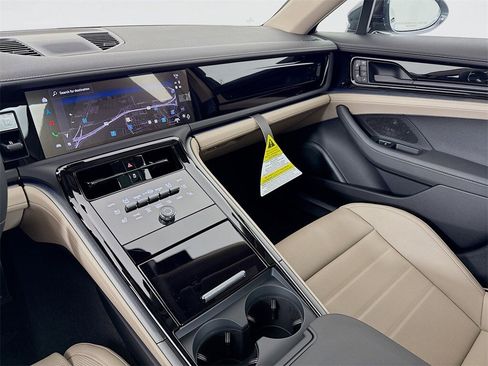 New 2026 Porsche Panamera 4 image 26