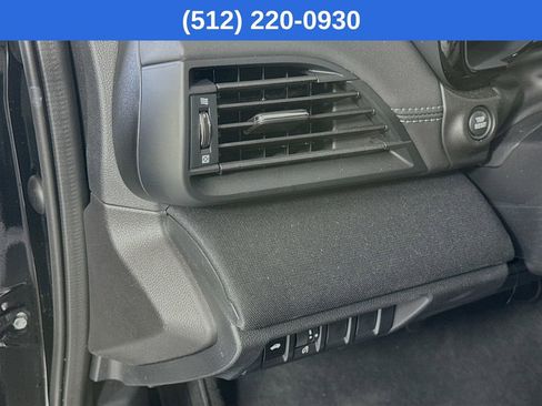 Used 2025 Subaru Legacy Premium image 11