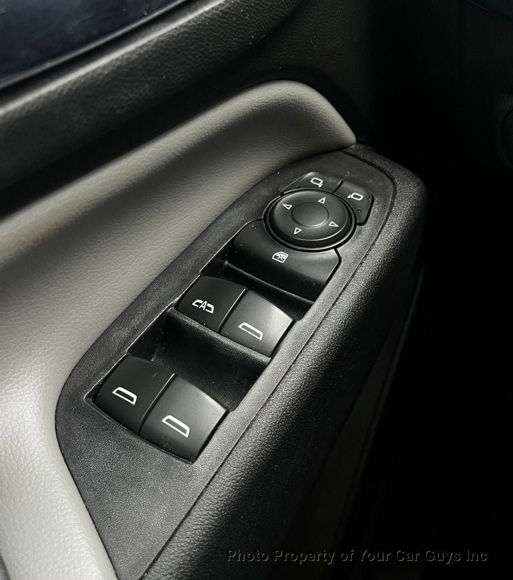 Used 2020 Chevrolet Equinox LS w/ LS Convenience Package FWD image 28