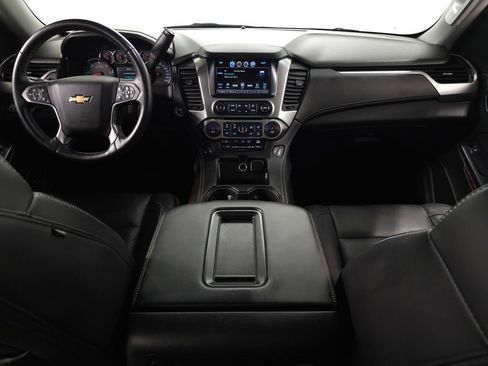 Used 2018 Chevrolet Tahoe LT w/ Luxury Package AWD/4WD image 15